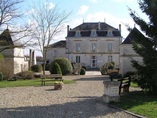 Mairie de Brie, Charente, Nouvelle-Aquitaine, France.