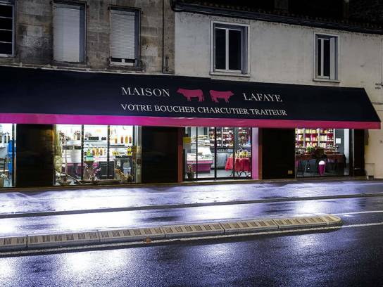 Maison Lafaye - Façade de la boutique - Ruelle-sur-Touvre, Charente, Nouvelle-Aquitaine, France.
