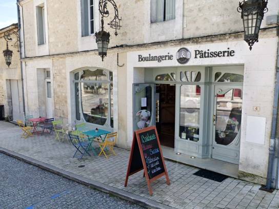 Tartines & Macarons - Façade de la boutique - Magnac-sur-Touvre, Charente, Nouvelle-Aquitaine, France.