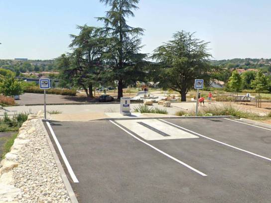 Aire d'accueil pour camping-cars de Ruelle-sur-Touvre, Charente, Nouvelle-Aquitaine, France.