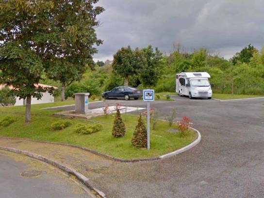 Aire d'accueil pour camping-cars de Touvre, Charente, Nouvelle-Aquitaine, France.
