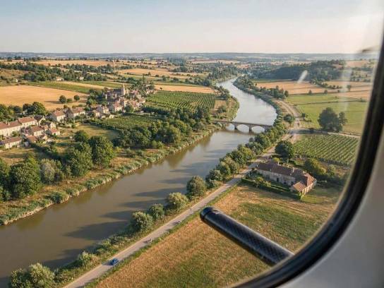 Survol de la Charente en hélicoptère - Illustration générée par IA