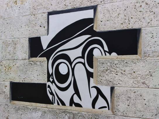 Mur peint "Réalité, sortie de secours" - Angoulême, Charente, Nouvelle-Aquitaine, France.