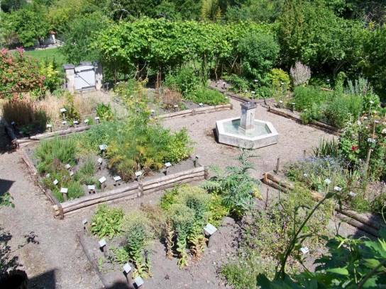 Le jardin de curé - Dignac, Charente, Nouvelle-Aquitaine, France.