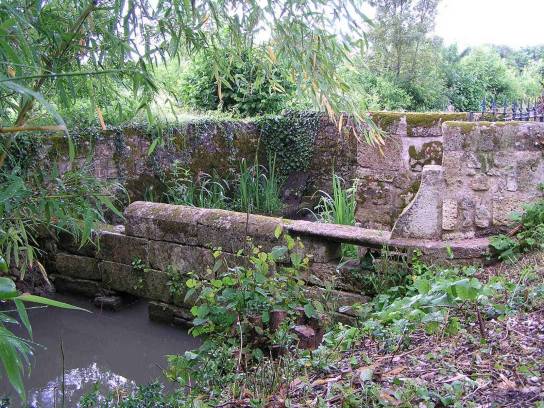 Lavoir du château de Balzac - Charente, Nouvelle-Aquitaine, France.