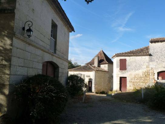 Logis de Forge : atelier et communs - Mouthiers-sur-Boëme, Charente, Nouvelle-Aquitaine, France.