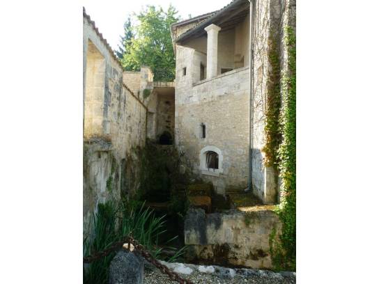 Logis de la Tourgarnier : la galerie à l'arrière du logis - Angoulême, Charente, Nouvelle-Aquitaine, France.