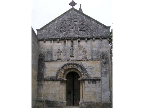 Église Notre-Dame : façade ouest - Trois-Palis, Charente, Nouvelle-Aquitaine, France.