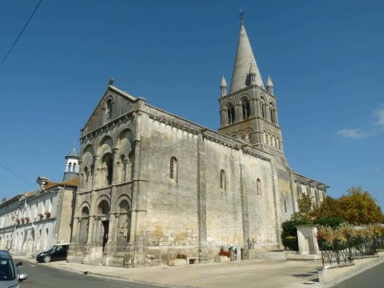 Église Saint-Cybard - Roullet-Saint-Estèphe, Charente, Nouvelle-Aquitaine, France.