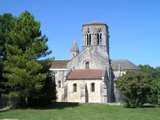 Église Saint-Hilaire - Mouthiers-sur-Boëme, Charente, Nouvelle-Aquitaine, France.