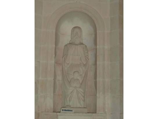 Église Saint-Jacques de l'Houmeau : statue de saint Matthieu - Angoulême, Charente, Nouvelle-Aquitaine, France.