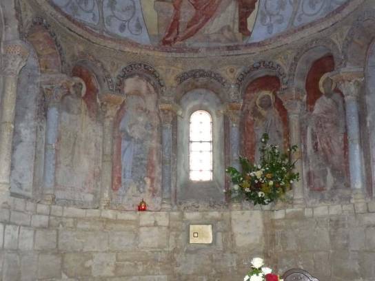 Église Saint-Jean-Baptiste : bas du choeur, peint - La Couronne, Charente, Nouvelle-Aquitaine, France.