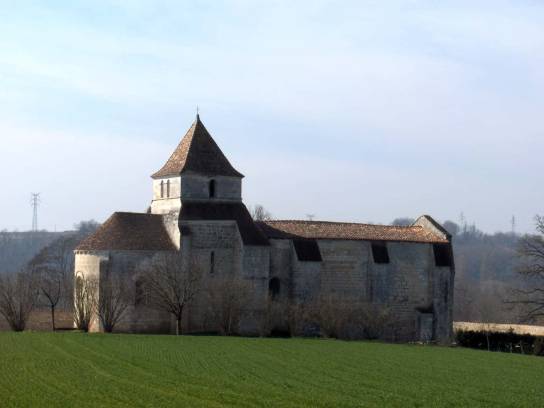 Église Saint-Martin depuis le nord - Balzac, Charente, Nouvelle-Aquitaine, France.
