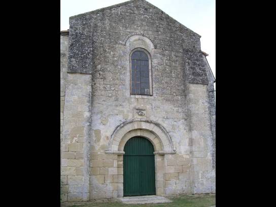 Église Saint-Martin - Balzac, Charente, Nouvelle-Aquitaine, France.
