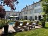 Le Saint Gelais - Entrée et piscine - Angoulême, Charente, Nouvelle-Aquitaine, France.
