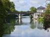 Bras de la Charente et partie nord du pont de Saint-Cybard, vus de l'île Marquet - Angoulême, Charente, Nouvelle-Aquitaine, France.